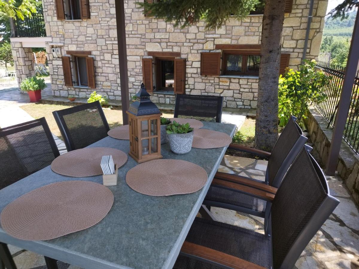 Cosy Lake House, Μια Ανάσα Πριν Τη Λίμνη Kalivia  Bagian luar foto