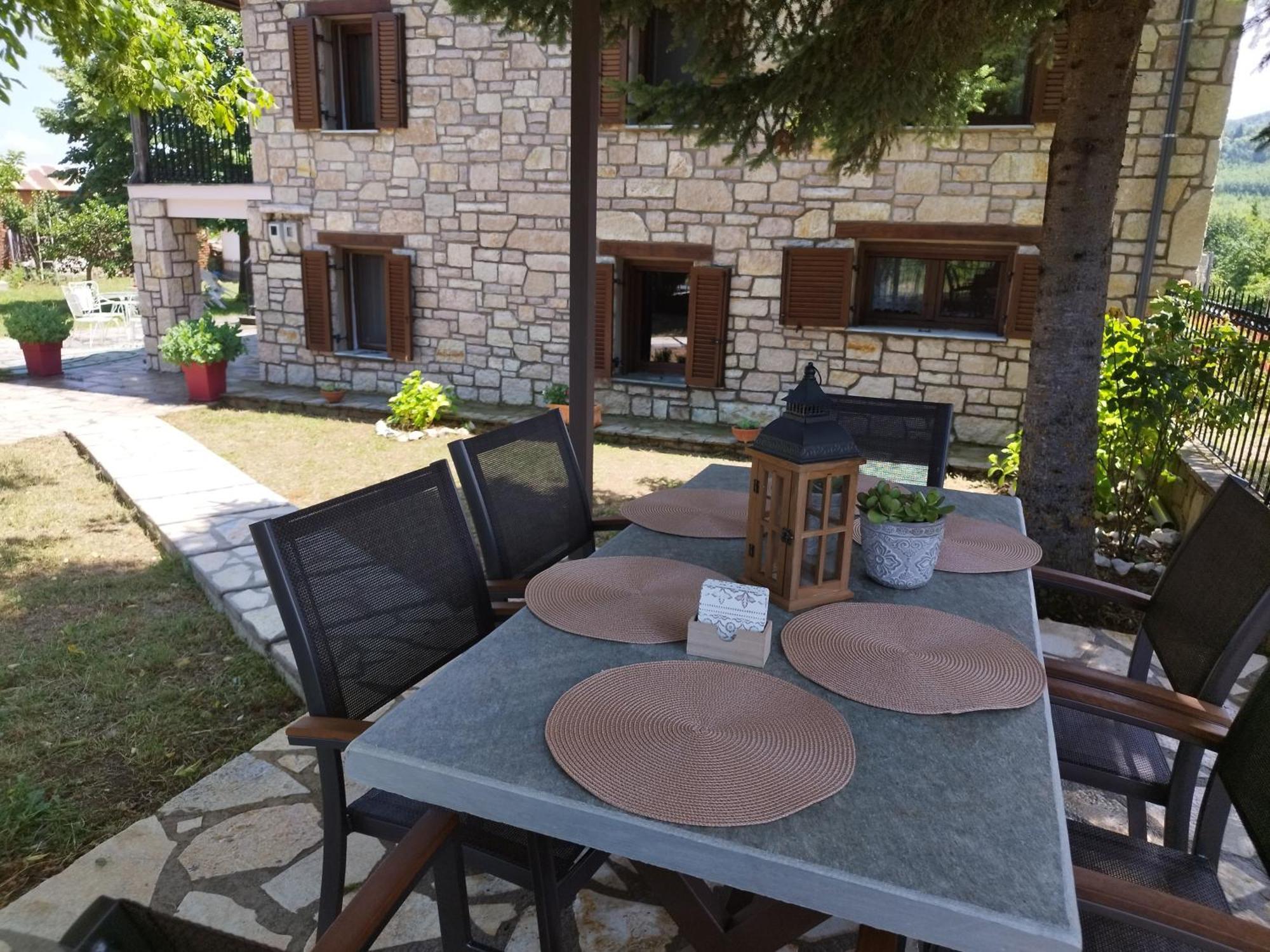 Cosy Lake House, Μια Ανάσα Πριν Τη Λίμνη Kalivia  Bagian luar foto