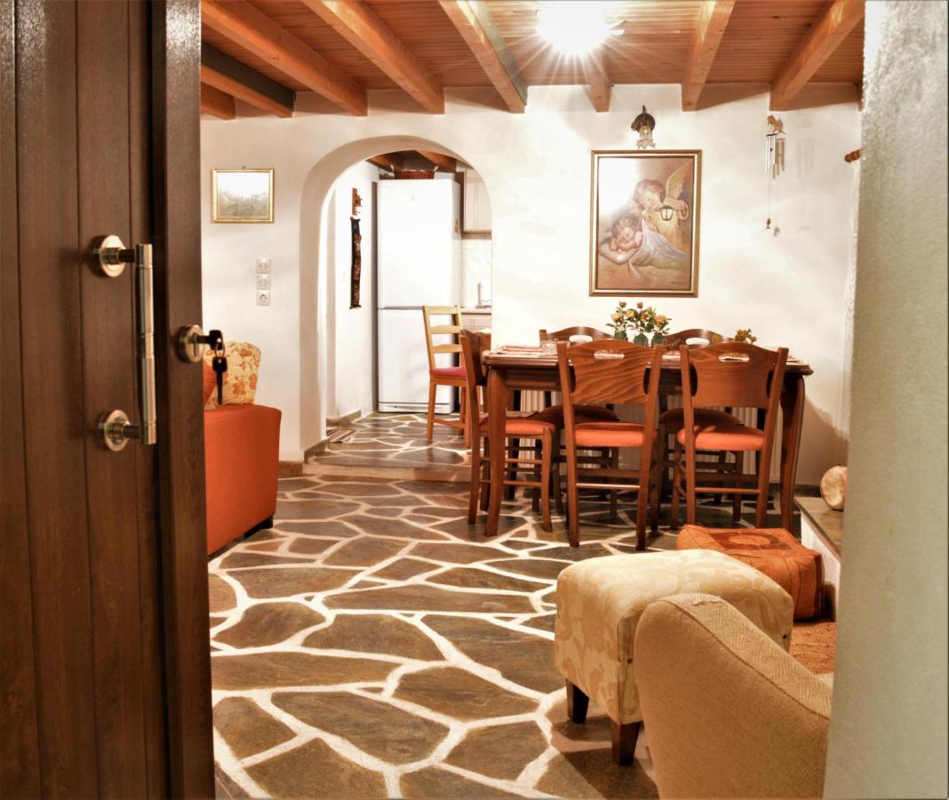 Cosy Lake House, Μια Ανάσα Πριν Τη Λίμνη Kalivia  Bagian luar foto